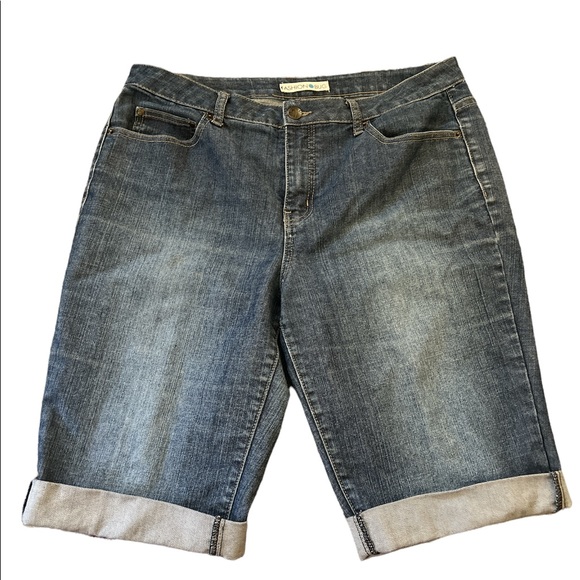 Fashion‎ bug denim shorts - Picture 1 of 3